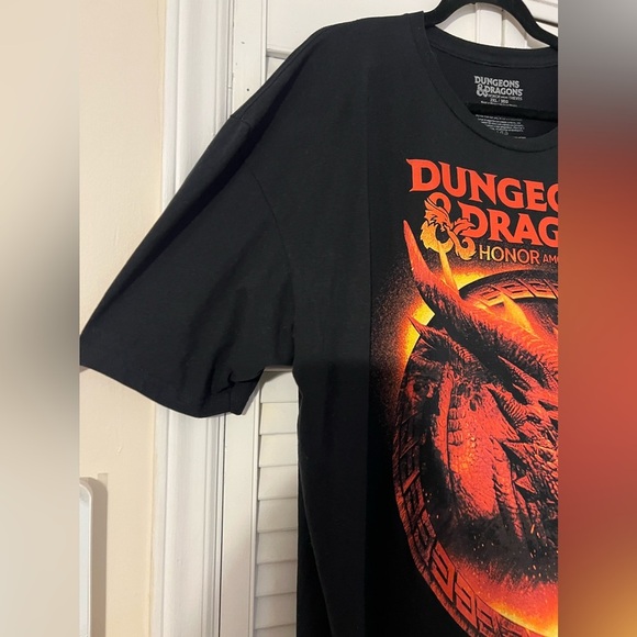 DUNGEONS & DRAGONS Honor Among Thieves Graphic Tshirt - Picture 2 of 5